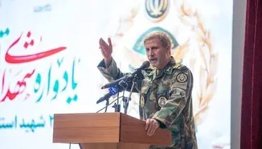 فرمانده کل ارتش: نیروهای مسلح مقتدرانه مقابل دشمن ایستاده‌اند
