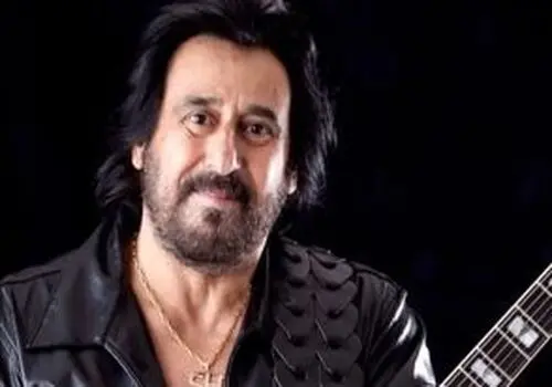 متلک سنگین سیاوش شمس به عقب‌گرد شب‌پره از مصاحبه با ضیا