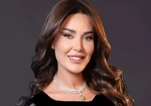 عکس‌های ناباورانه بازیگر زن مشهوری که ۶۰ ساله شد