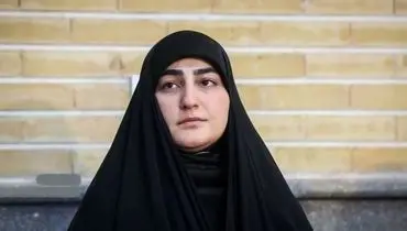 واکنش تند زینب سلیمانی دختر حاج قاسم به آتش‌ زدن پرچم ایران در یکی از دانشگاه‌ ها