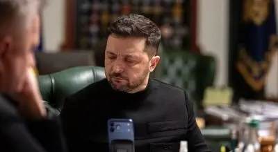 زلنسکی خواستار تعویق نشست سه‌جانبه ابوظبی به‌دلیل تنش‌های آمریکا و ایران شد