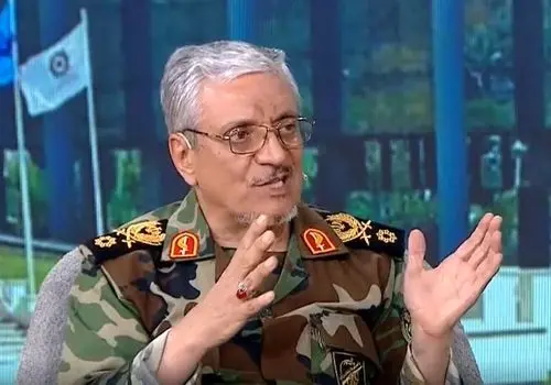 سرپرست وزارت دفاع ایران با وزیر دفاع ترکیه گفتگو کرد