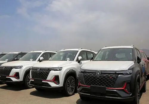 سقوط قیمت خودروهای داخلی؛ پژو ۲۰۷ ارزان شد