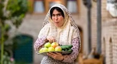 شیدا یوسفی ؛ بازیگر بامداد خمار با یک تیپ یاسی جلب‌توجه کرد