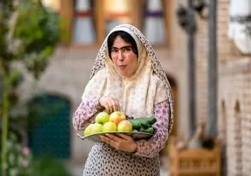 عکسی تازه منتشر شده از طاووس سریال بامداد خمار!