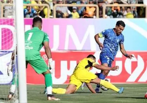 چهار خارجی استقلال شایسته پیراهن آبی؛ مدافع سابق از صعود تیم به بالای جدول رضایت دارد