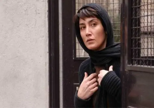 تصاویر جدید و دلبرانه از هدیه تهرانی در یک گلخانه