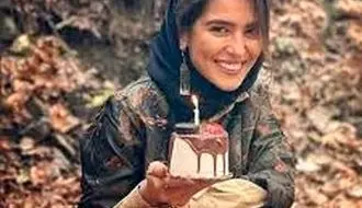 برای مونا کرمی روی سِن تولد گرفتند!/ویدیو 