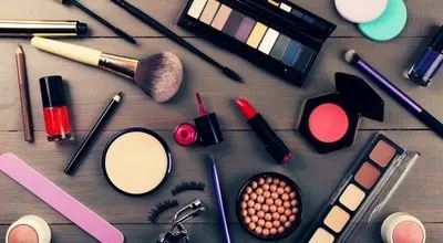 این مواد آرایش چشم مجوزهای بهداشتی ندارند