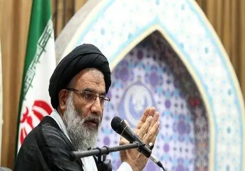 آغاز مراسم دهه فجر در مرقد امام خمینی(ره)