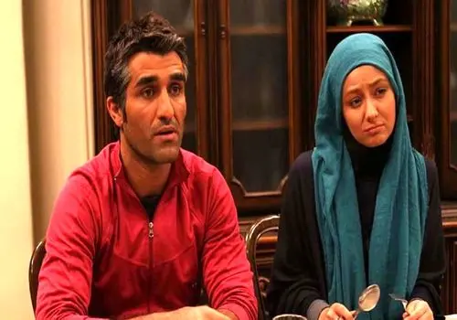 شوکی که «هدیه» پژمان به عکاسان داد: شلوار عجیب با موهای قرمز!