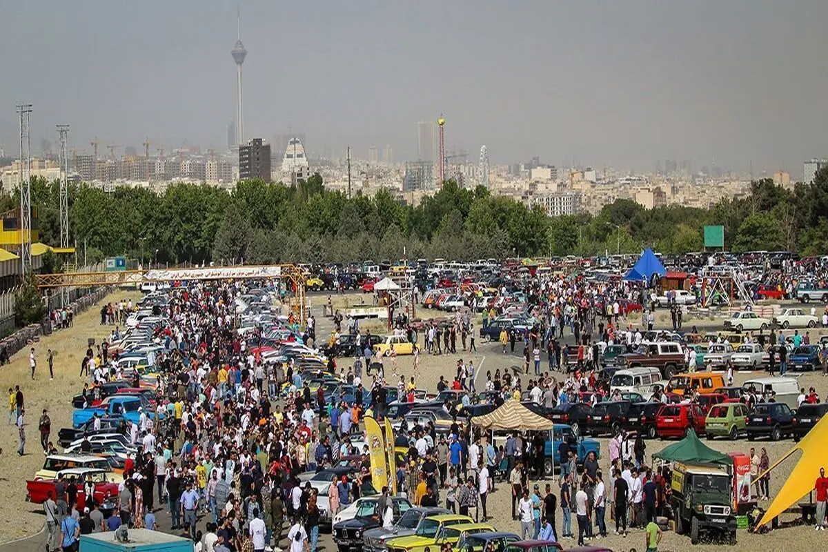 انفعال عجیب وزارت ورزش و فدراسیون اتومبیلرانی در ماجرای هنجارشکنی/ حضور «دیجی زن» هم خودجوش بود؟!