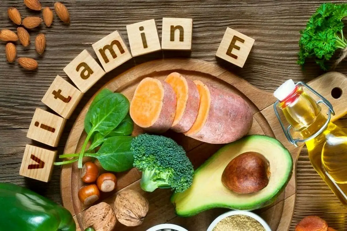 چه میوه هایی ویتامین E دارند؟