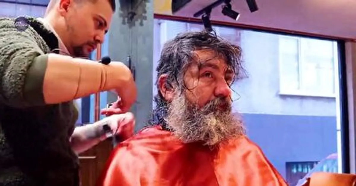 وقتی بی خانمان های برزیلی از مدل های درجه یک جلو می زنند+ فیلم