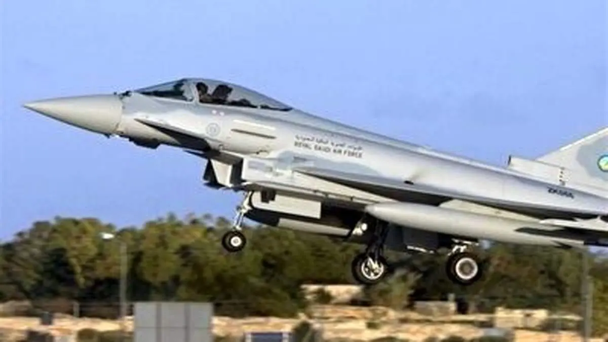 صدراعظم آلمان از داخل جنگنده  «یوروفایتر» به پوتین هشدار داد+ فیلم