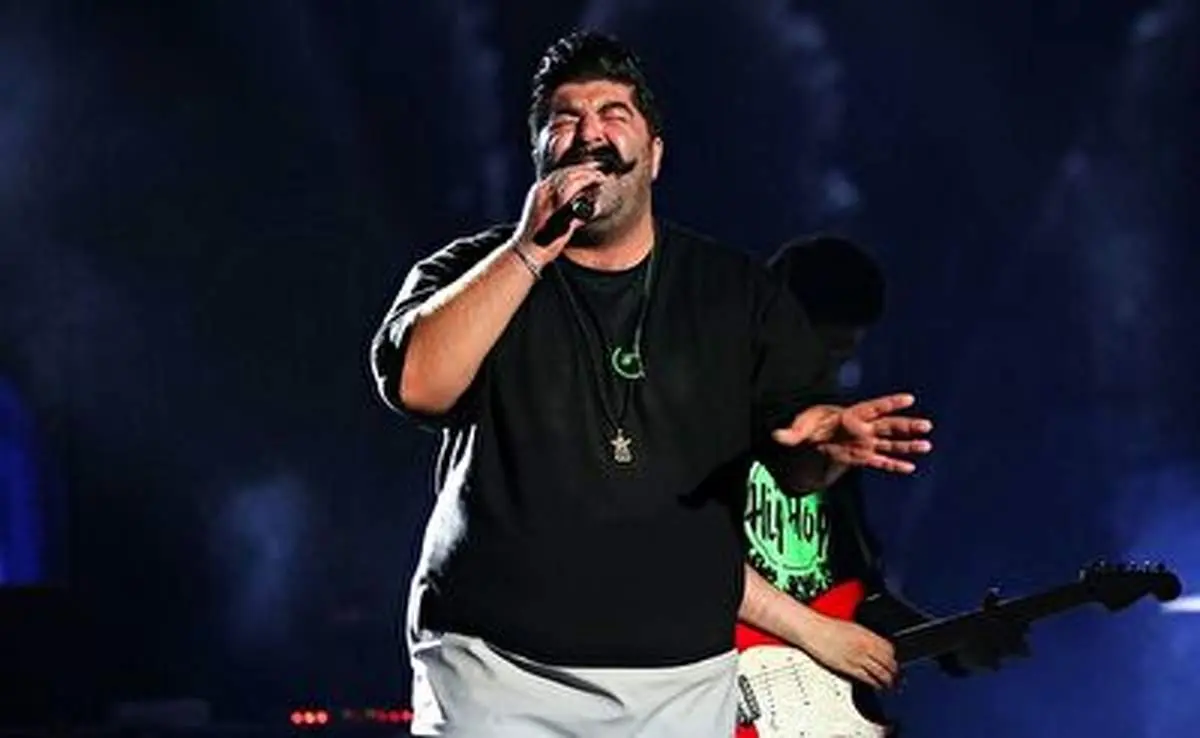 بهنام بانی با پیانونوازی و اجرای زیبایش همه را در کنسرتش غافلگیر کرد!+ فیلم