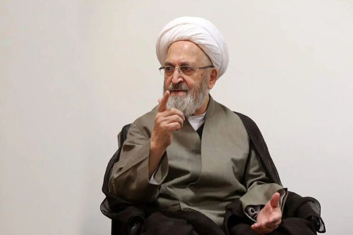 ساخت آپارتمان از نظر اخلاقی صحیح نیست چون ارتباطات همسایگان را فراهم نمی‌کند