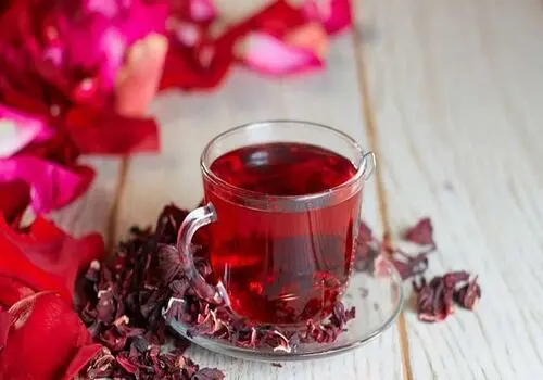 ۵ نوشیدنی گرم و اصیل ایرانی برای پاییز

