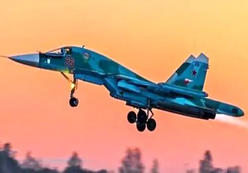 خوش شانسی باورنکردنی خلبان های سوخو ۳۴ روسی+فیلم