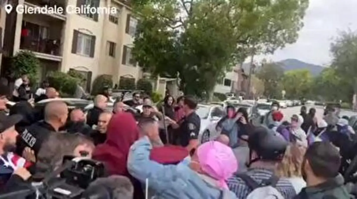 خشم والدین آمریکایی از تبلیغ همجنس بازی در کتب درسی