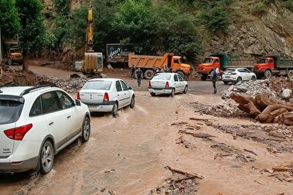 ویدئویی وحشتناک از سیل مهیب ۱۸ خرداد در جاده چالوس+ فیلم