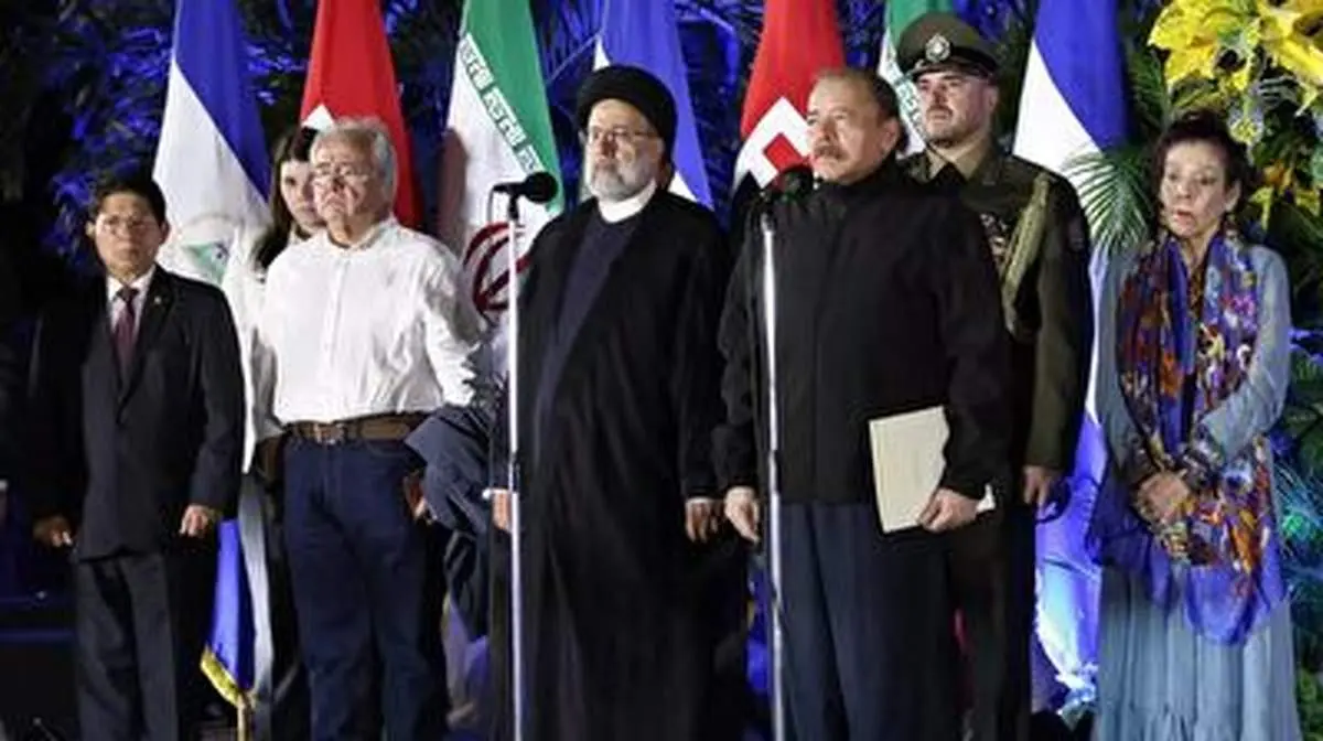 ادای احترام رئیس جمهور نیکاراگوئه به ژنرال قاسم سلیمانی+ فیلم