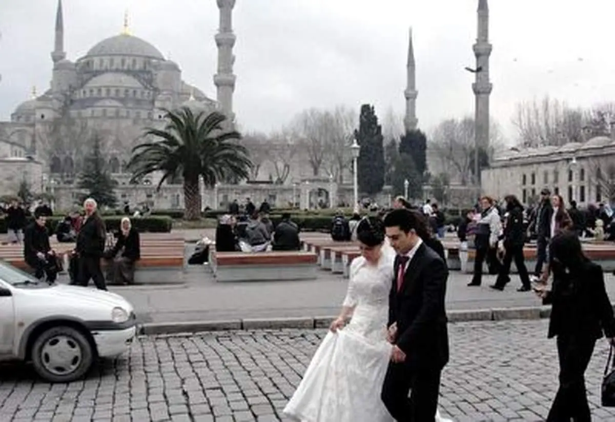  رسم عجیب شستن پای داماد توسط عروس در ترکیه+ فیلم