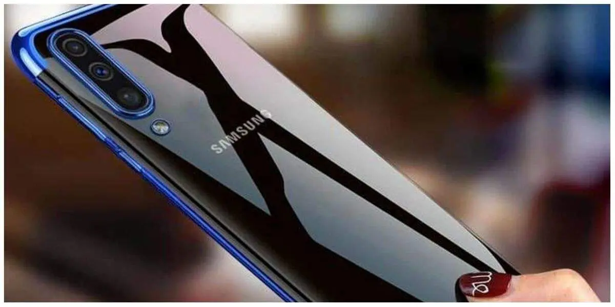 جاسوسی از کاربران در پوشش چراغ قوه گوشی!