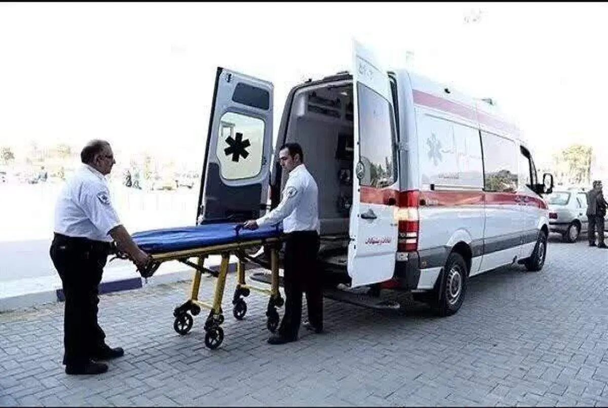 حمله با شمشیر به نیروهای اورژانس