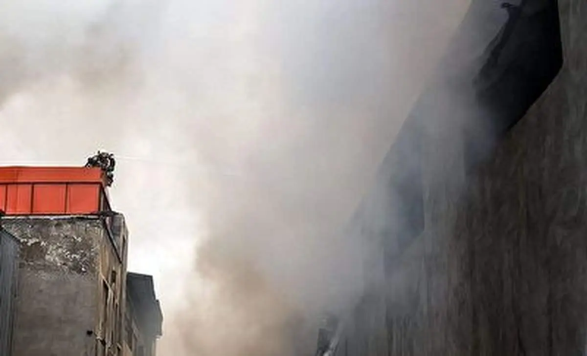 آتش گرفتن محل ذخیره سوخت قاچاق در سراوان+ فیلم