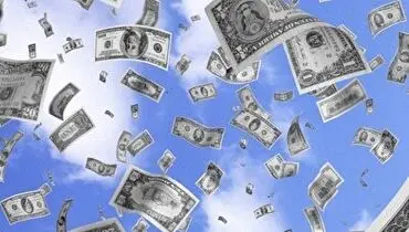 پخش شدن اسکناس های خودپرداز سیار وسط اتوبان در روز عید قربان+ فیلم