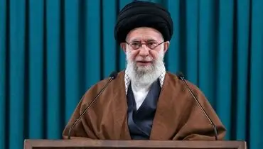  تصاویری از رهبر انقلاب در حال کشاورزی