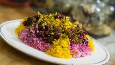 طرز تهیه آلبالو پلو با مرغ ریش ریش