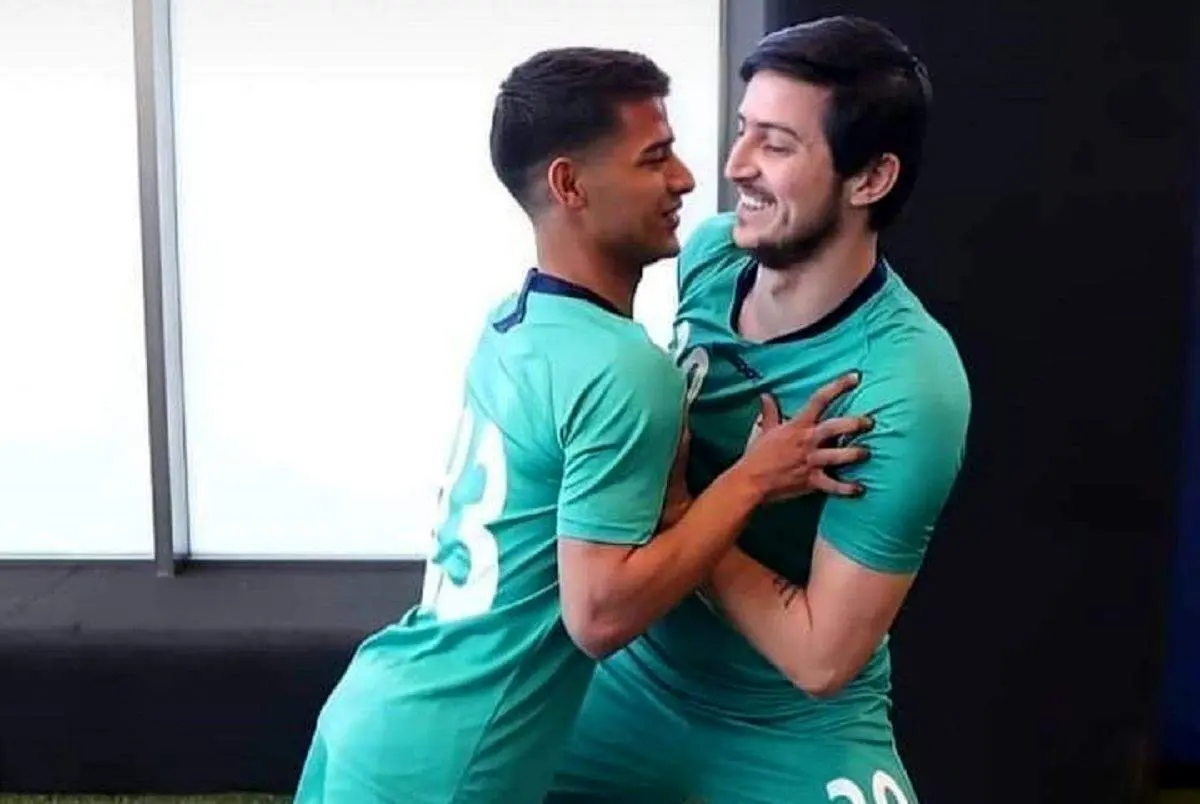 شوخی جالب قایدی با آزمون پس از حضور این ستاره در تمرینات استقلال+ عکس