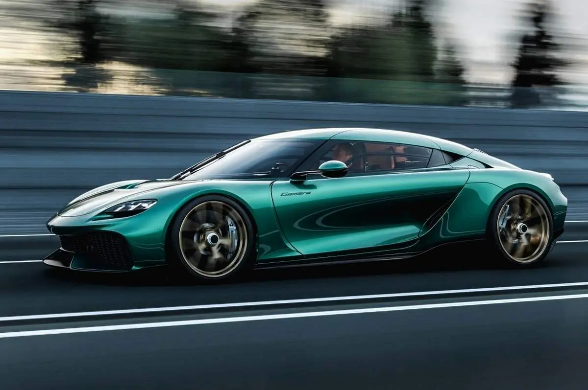 قوی‌ترین خودروی جهان روانه بازار شد +عکس