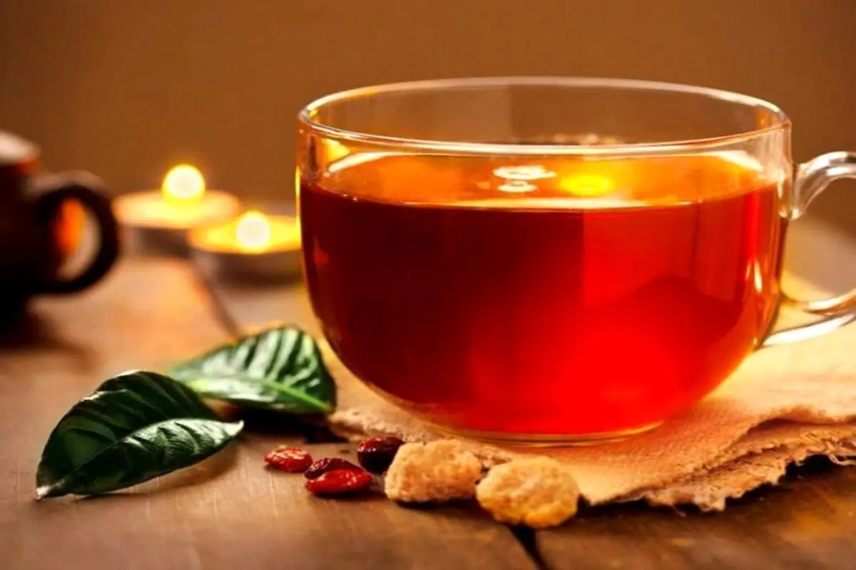 چای فشار خون را بالا میبرد یا پایین میآورد؟