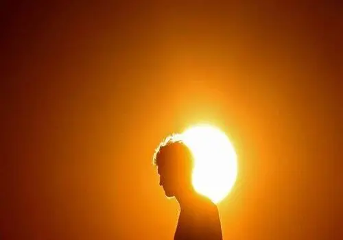 راهکارهایی موثر برای جلوگیری از گرمازدگی در کودکان