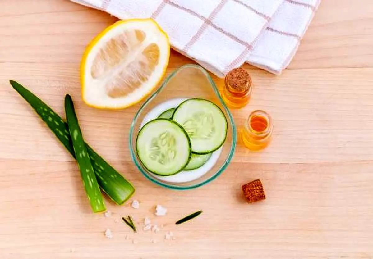 بهترین کرم دور چشم برای سن شما