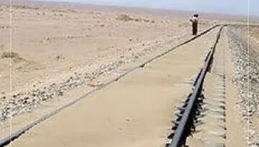 توفان شن این‌طوری قطار مشهد-سرخس را متوقف کرد+ عکس