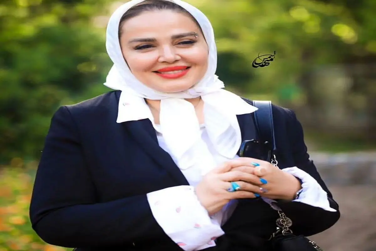 استایل جنجالی بهاره رهنما در مراسم تشییع فریماه فرجامی+ عکس