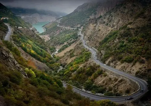 جاده هراز بسته شد
