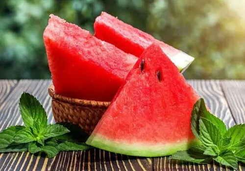 خواص بی نظیر هندوانه که احتمالا نمی دانستید