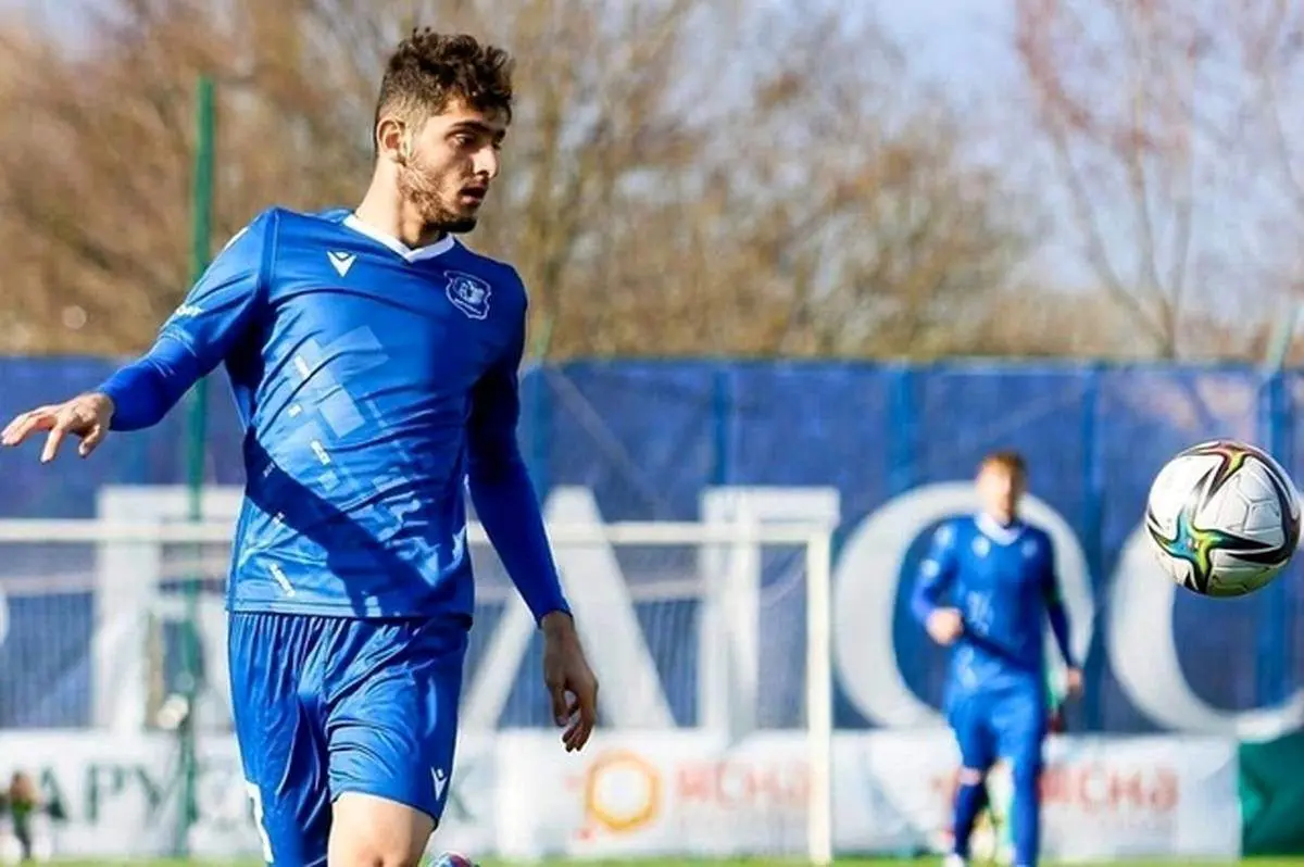 رونمایی از قرارداد بازیکن پرسپولیسی استقلال