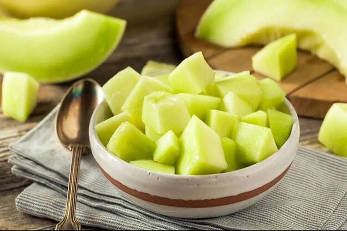 خوردن همزمان خربزه با عسل چقدر خطرناک است؟