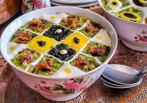 خواص شگفت انگیز آش رشته برای بدن