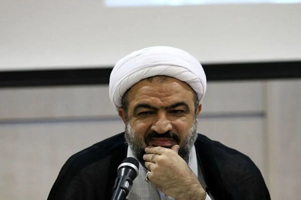 یک روزنامه نگار به دلیل شکایت حمید رسایی تبعید شد+ عکس