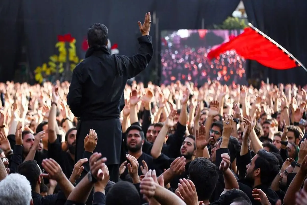 پخش زنده «چهار پایه خوانی» بازار تهران از آپارات