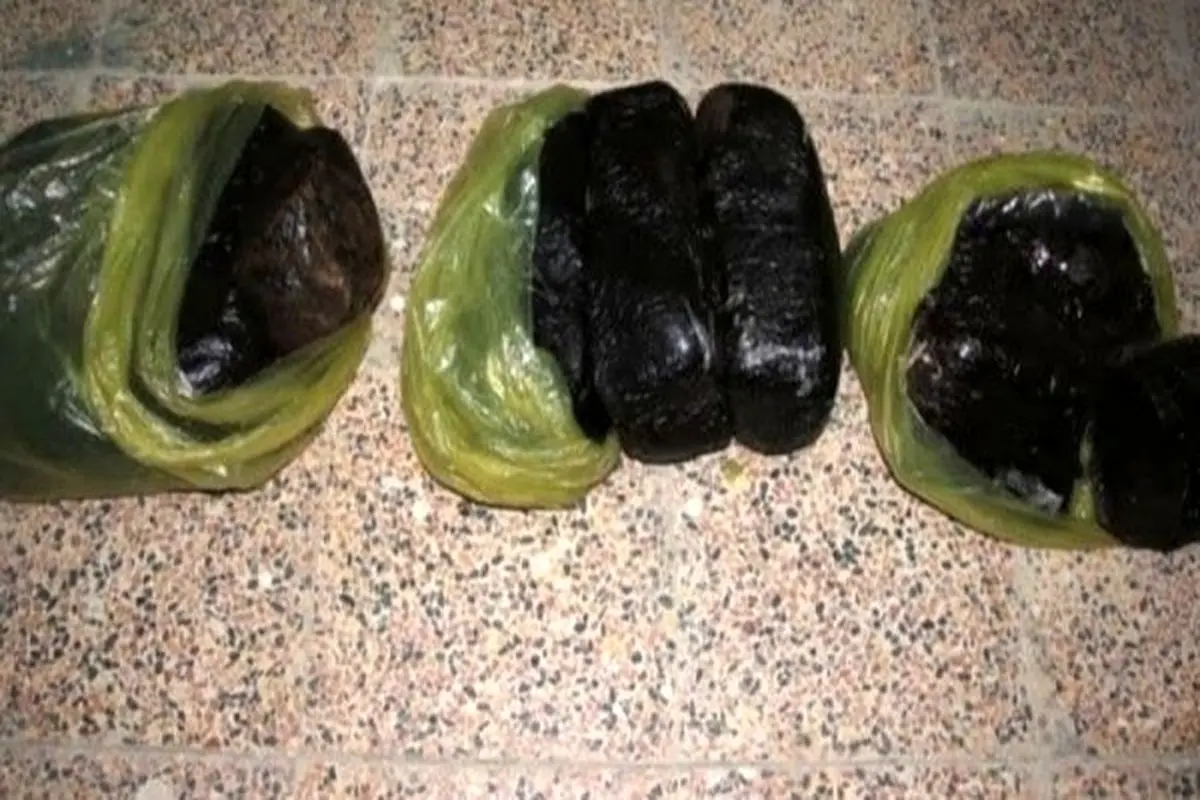 کشف بسته پستی تریاک و شیشه!
