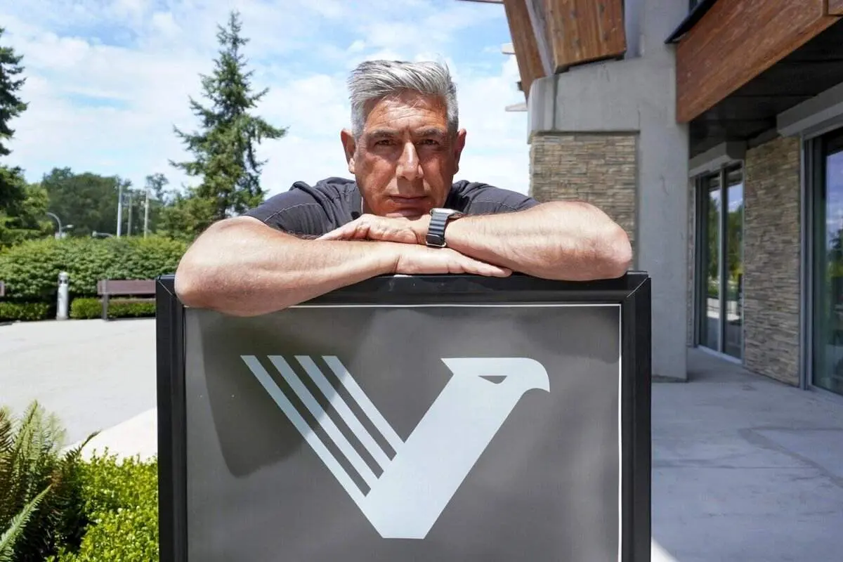 افشین قطبی گناه نرفتن به جام جهانی را گردن انتخابات ۸۸ و احمدی نژاد انداخت!