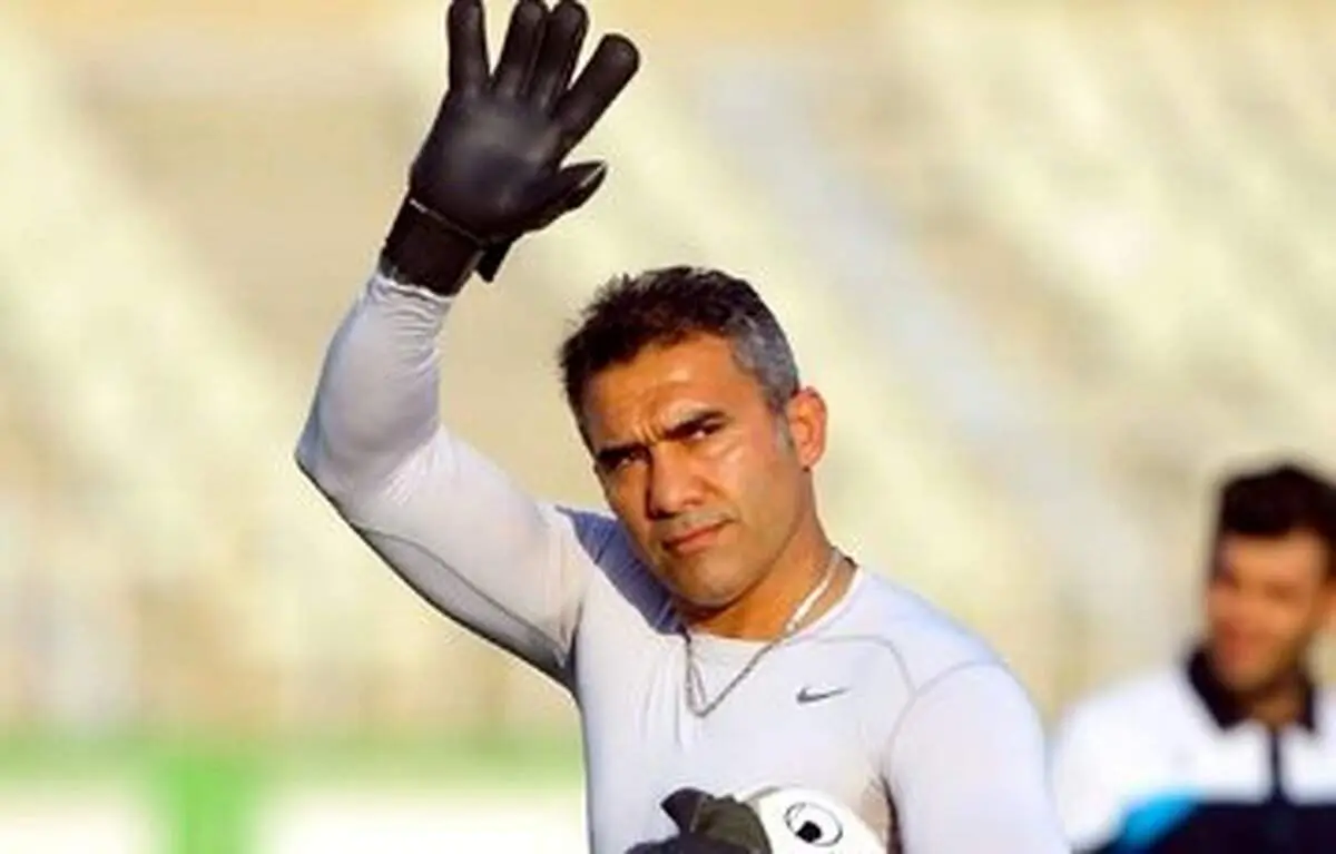 حمایت ویژه احمدرضا عابدزاده از قرمزها+ عکس